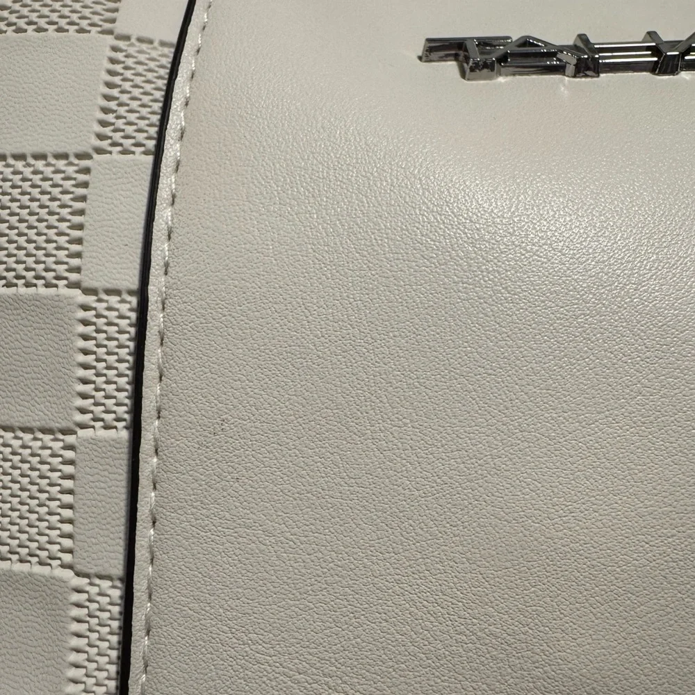 Tahari Cream Shoulder Bag - Picture 12 of 16